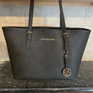 Michael Kors Jet Set Tote